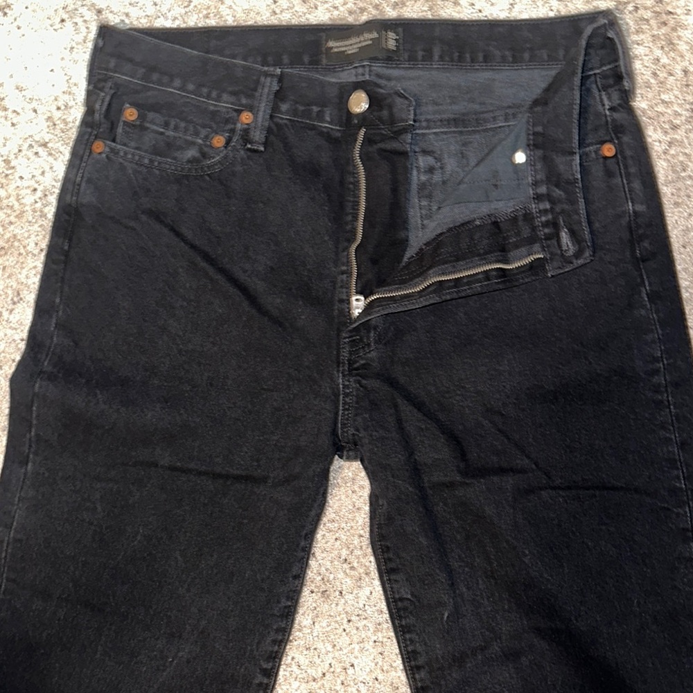Abercrombie & Fitch Black Relaxed Jeans with Classic Design